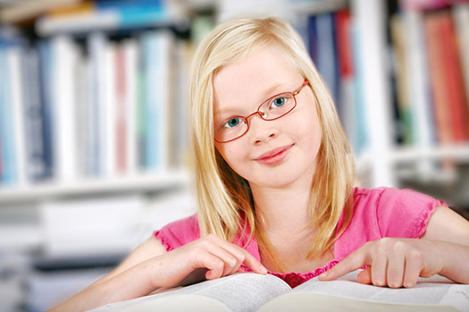 girl-reading